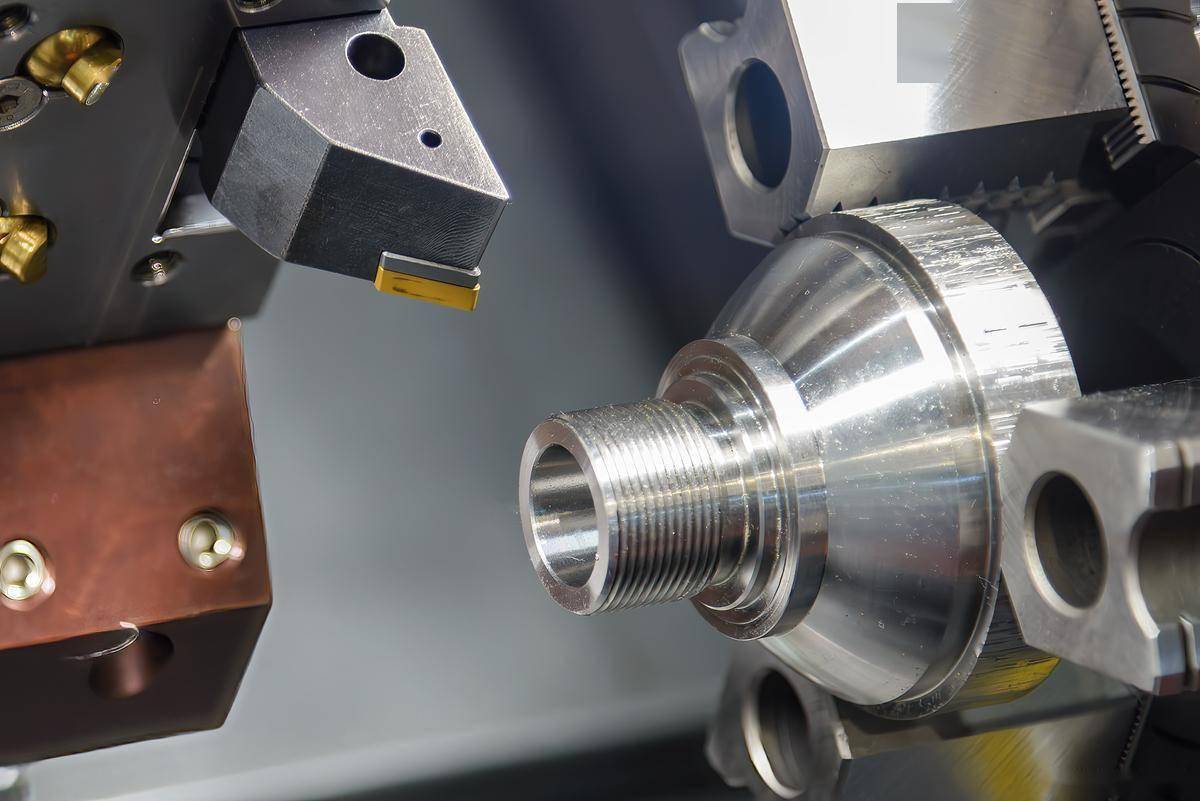 無縫鋼管軸套加工刀具選型實(shí)戰(zhàn)指南:硬質(zhì)合金刀vs陶瓷刀效能全解_mm_a
